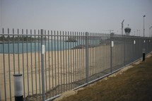 15 - FLA na palisádovém plotě
